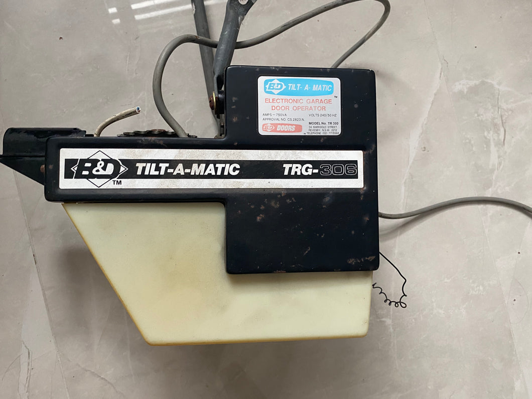 trg 306 tiltamatic garage door motor opener sectional door part (used) - LOCKMATIC
