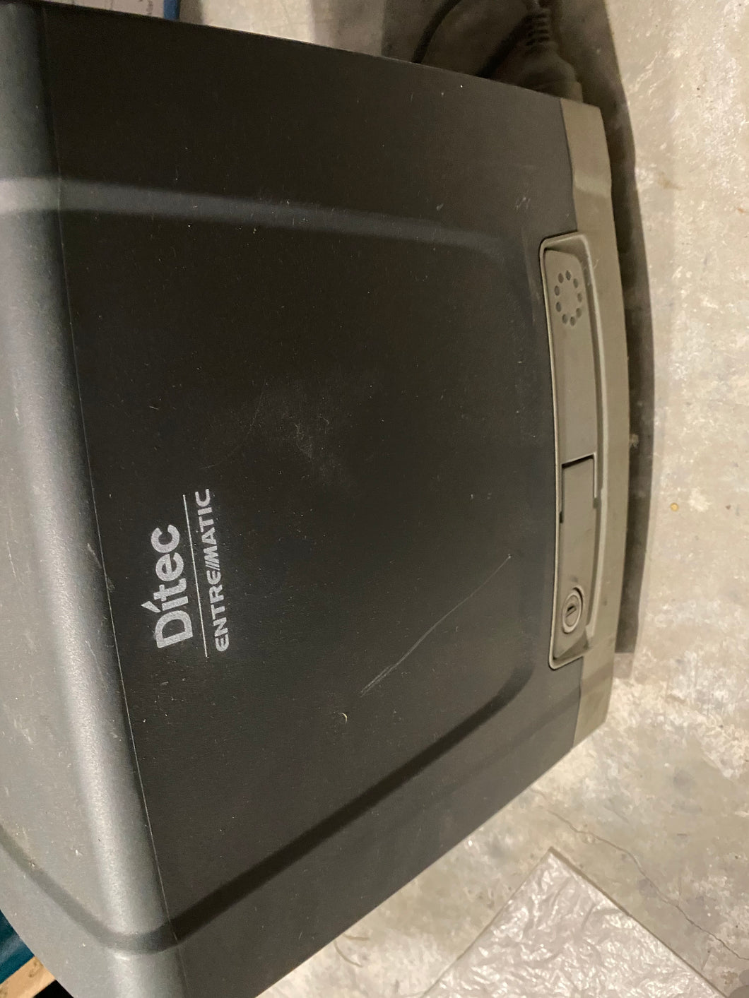 Ditec NeoS 400 Automatic Sliding gate opener used - LOCKMATIC