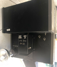 Load image into Gallery viewer, trg 300 used motor B&amp;D : TRG-300 used working sectional door (used part) - LOCKMATIC

